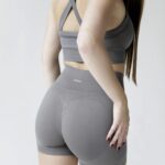 Contour Seamless Scrunch šortai