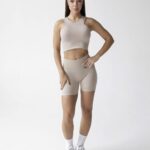 Contour Seamless Crop Vest palaidinė